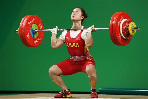 chinese women weight lifters.